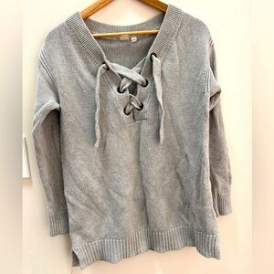 GAP maternity knit sweater